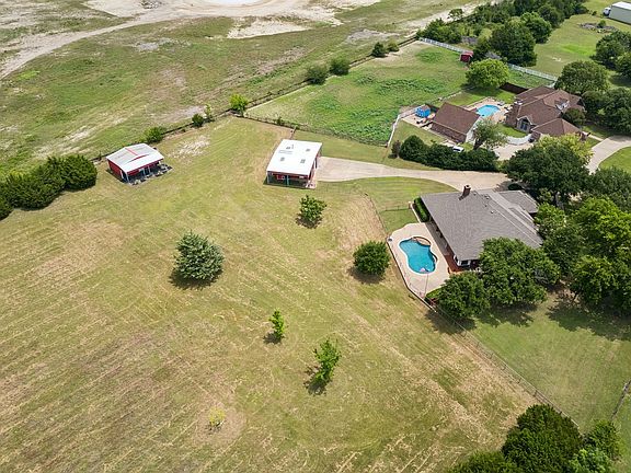 3rd image of 4210 Whitehead Rd