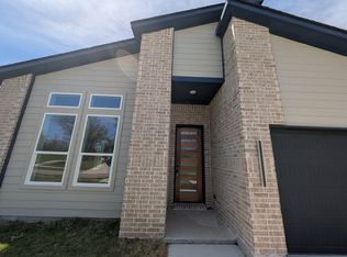1890 Stuart St, Greenville, TX 75401