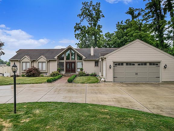 2nd image of 22730 Weatherby Ln