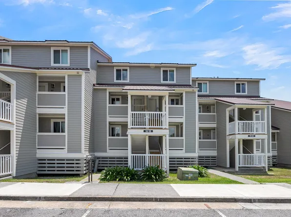 18 W Mariners Cay Dr, Folly Beach, SC 29439