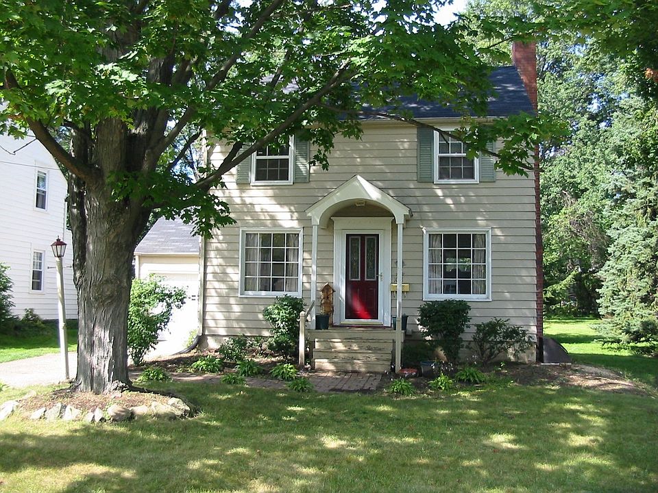 1st image of 1018 W Spruce Ave