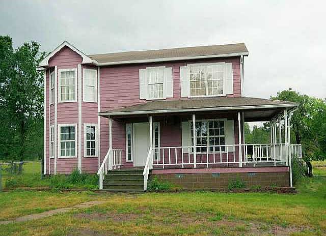 2nd image of 483 Chickasaw Rd