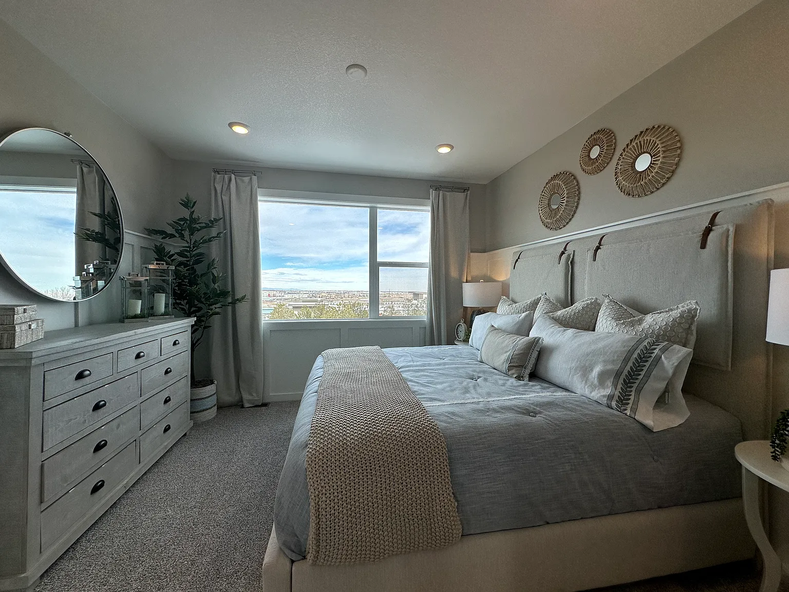 4 bed, 3.5 bath, 1905 sqft, $3,200 — Photo 4