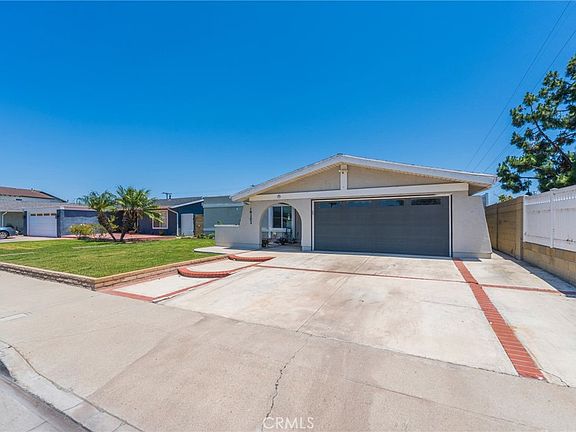 4th image of 19202 Hickory Ln