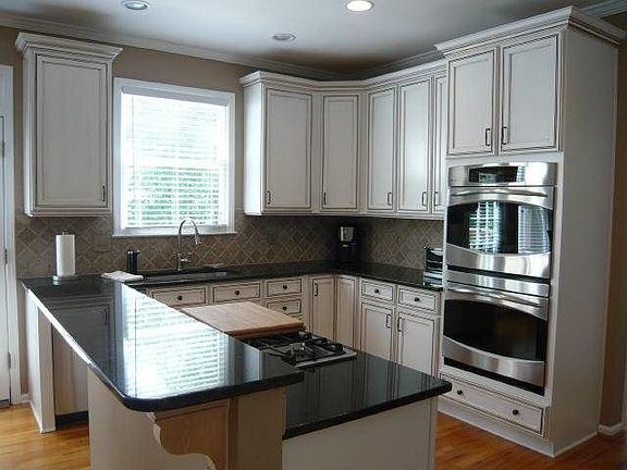 5th image of 824 Aldenham Ct