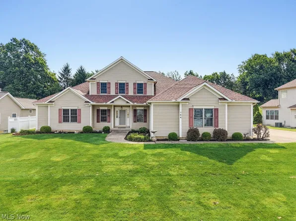 154 Whittlesey Dr, Tallmadge, OH 44278