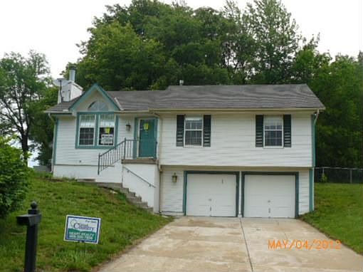 1st image of 1523 Manor Cir