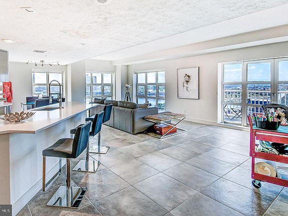 5th image of 250 President St Unit 1202