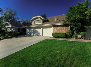 26284 Park View Rd, Santa Clarita, CA 91355