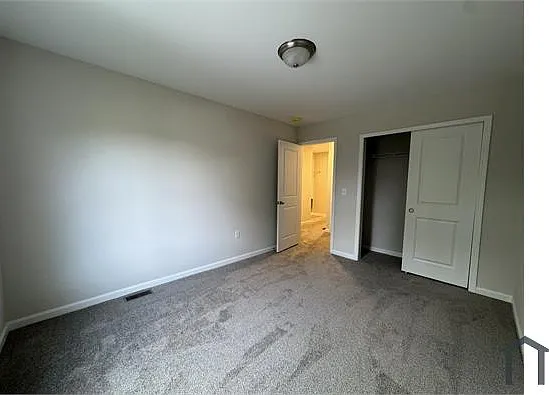 2977 E 8th Ave — Photo 11
