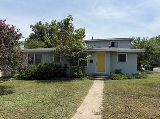 402 Blakeley Dr, San Antonio, TX 78209