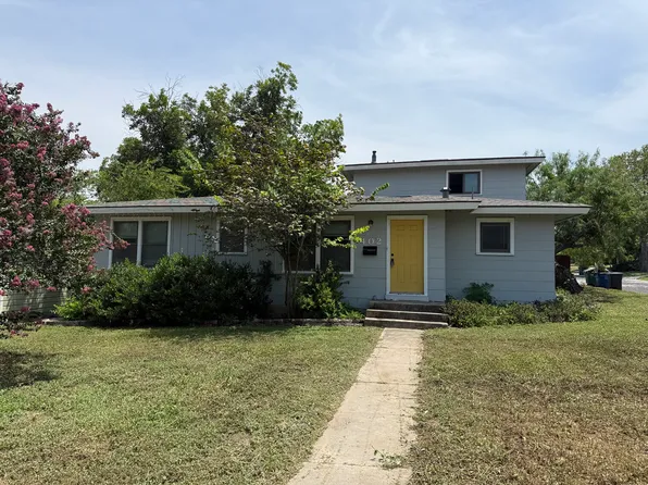 402 Blakeley Dr, San Antonio, TX 78209