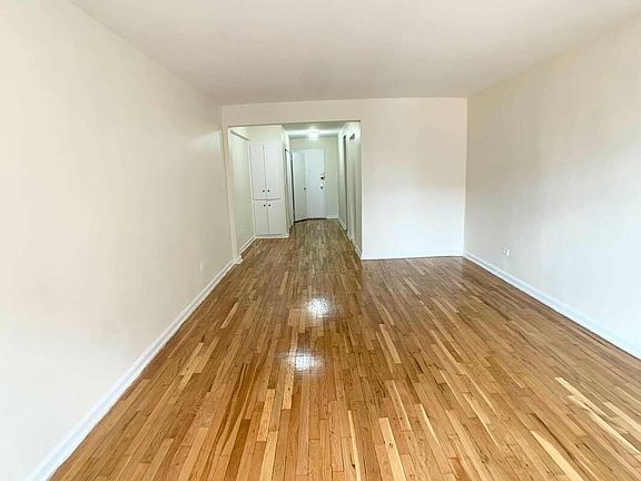 4th image of 2685 Homecrest Ave APT 3L