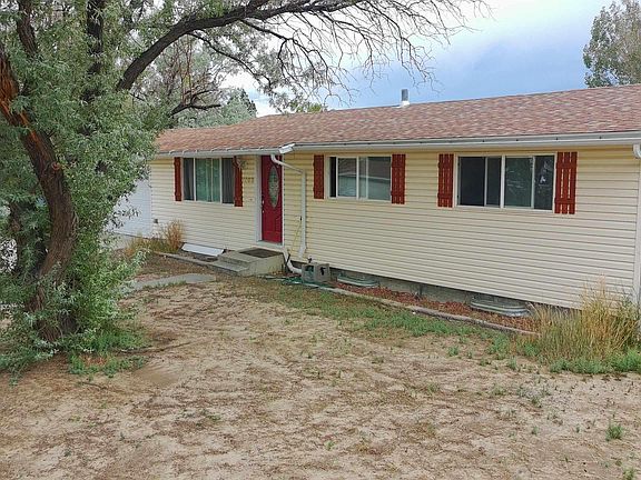3rd image of 1105 View St