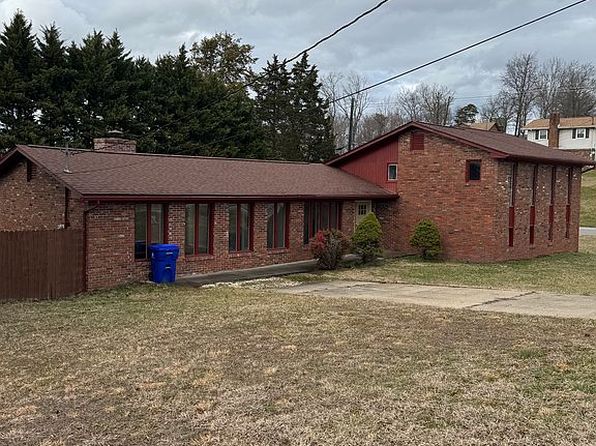 101 Westland Dr, Clinton, TN 37716