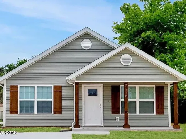 2216 & 1/2 S Connor Ave, Joplin, MO 64804