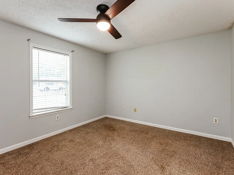 180 Oak Dr — Photo 19