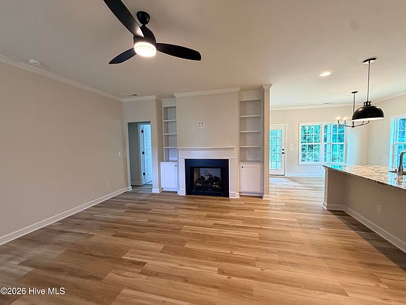 4th image of 46 Rum Row Court