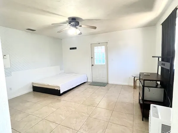 1211 Arroyo Pkwy #1/2, Ormond Beach, FL 32174