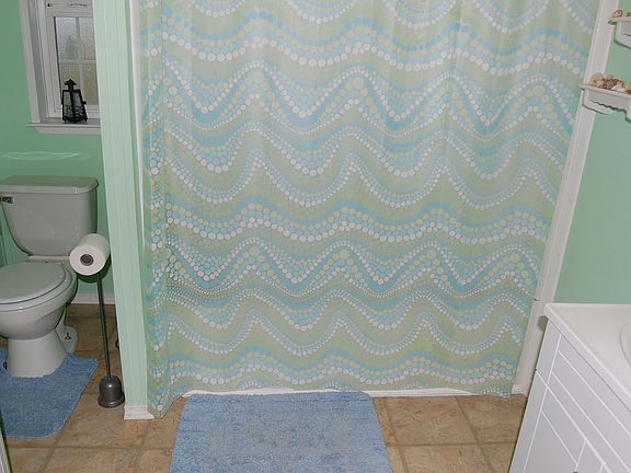 Big, refinished bathroom