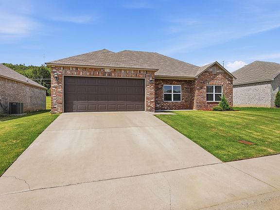 2nd image of 1210 Mae Ln
