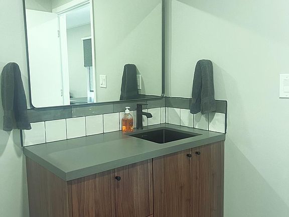 5th image of 3026 Canon St #3020