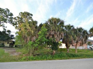 1961 Oregon Trl, Englewood, FL 34224