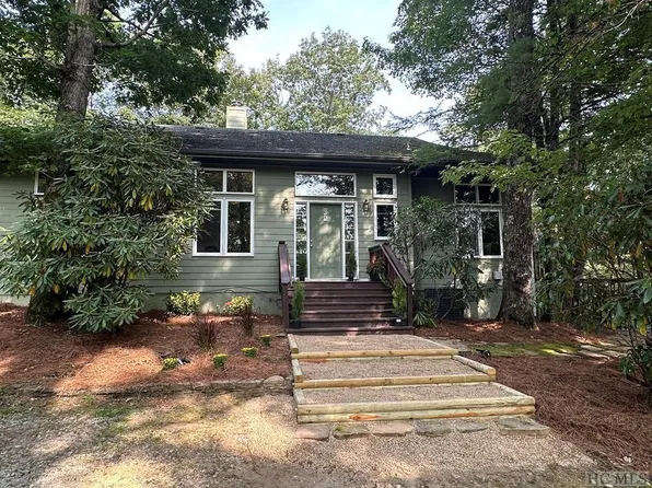 425 Dog Mountain Road, Highlands, NC 28741