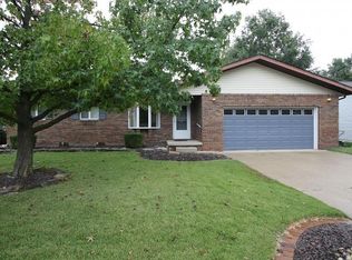 25 Sunfish Dr, Highland, IL 62249