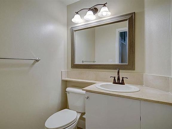 4th image of 356 Moorings Dr