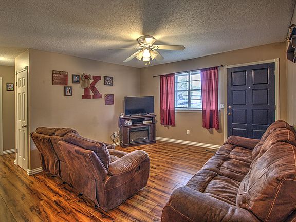 3rd image of 1717 Southridge Dr