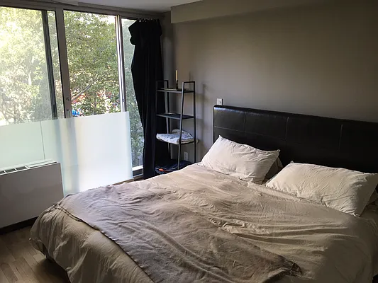 Rented by Miriam Izsak Realty  LLC | media 35