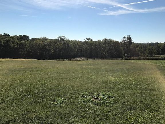 2nd image of 305 Terra Bianca Dr