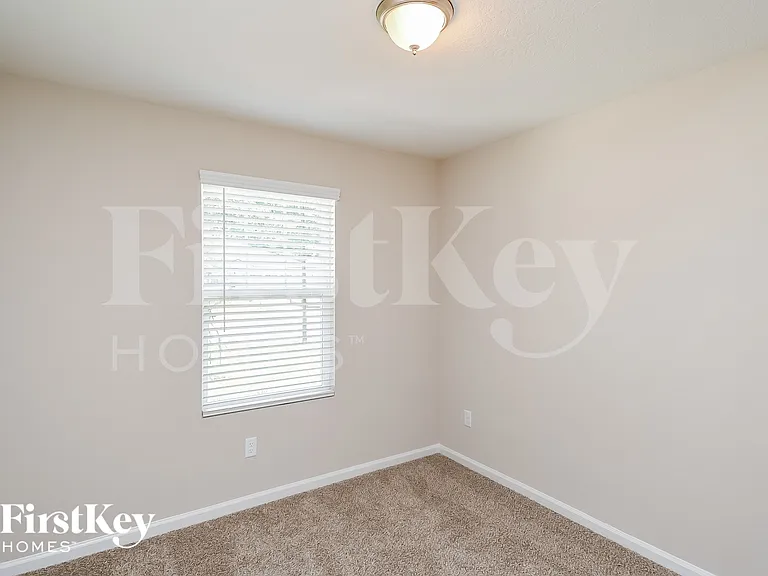 11218 Margarets Landing Pl — Photo 10