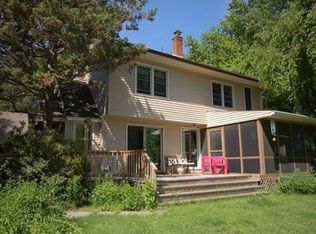 65 Bay Rd, Hadley, MA 01035