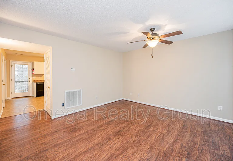 5216 Falling Creek Ln — Photo 8