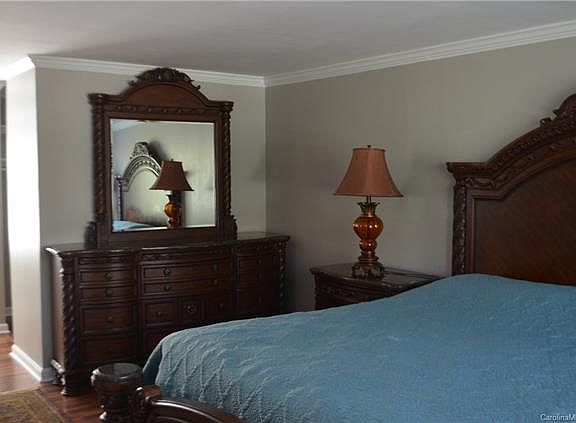 5th image of 8101 Beechwood Trl