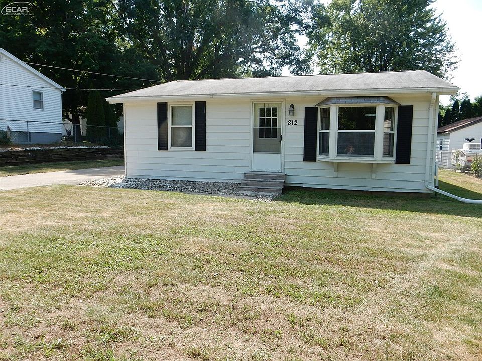 1st image of 812 Woodlawn Ave