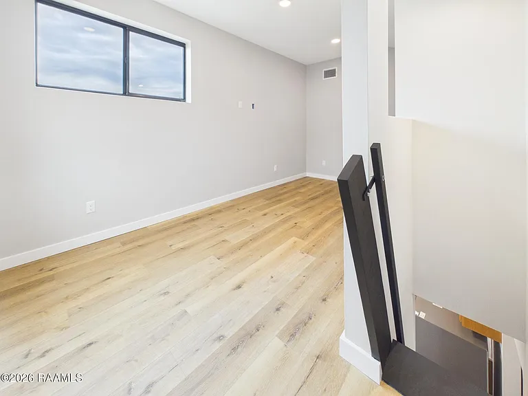 1120 S Washington St #101&201 — Photo 21