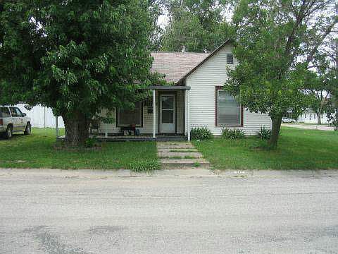 2nd image of 227 N Coble St