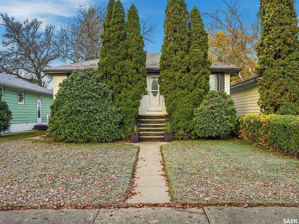 1st image of 3030 Elphinstone Street
