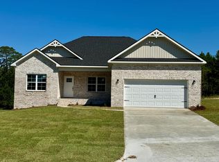 386 Spruce Ln, Ozark, AL 36360