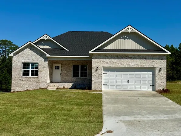 386 Spruce Ln, Ozark, AL 36360