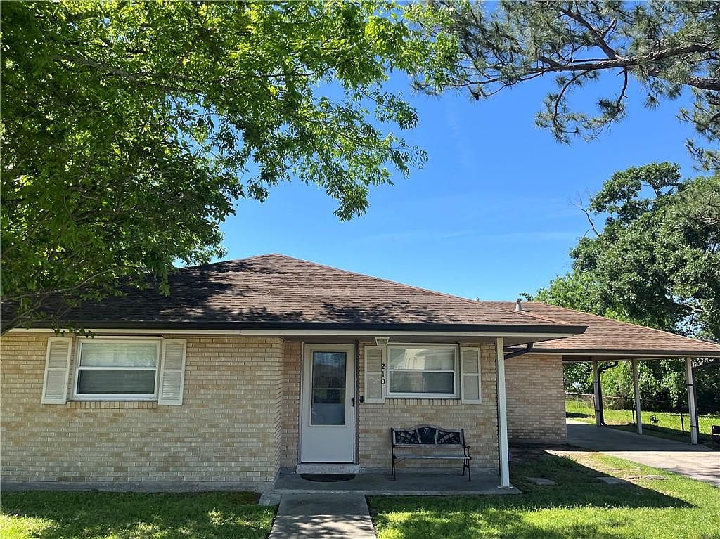210 4th St, Chalmette, LA 70043 | MLS #2504671 | Zillow