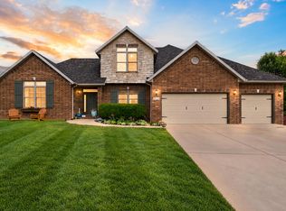 2810 N 24th Street, Ozark, MO 65721