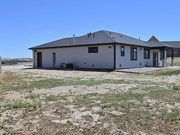 5th image of 1495 Oxbow Dr
