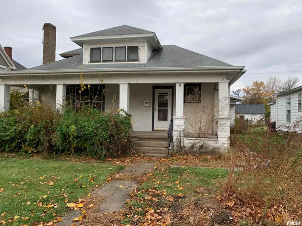 415 S Kickapoo St, Lincoln, IL 62656