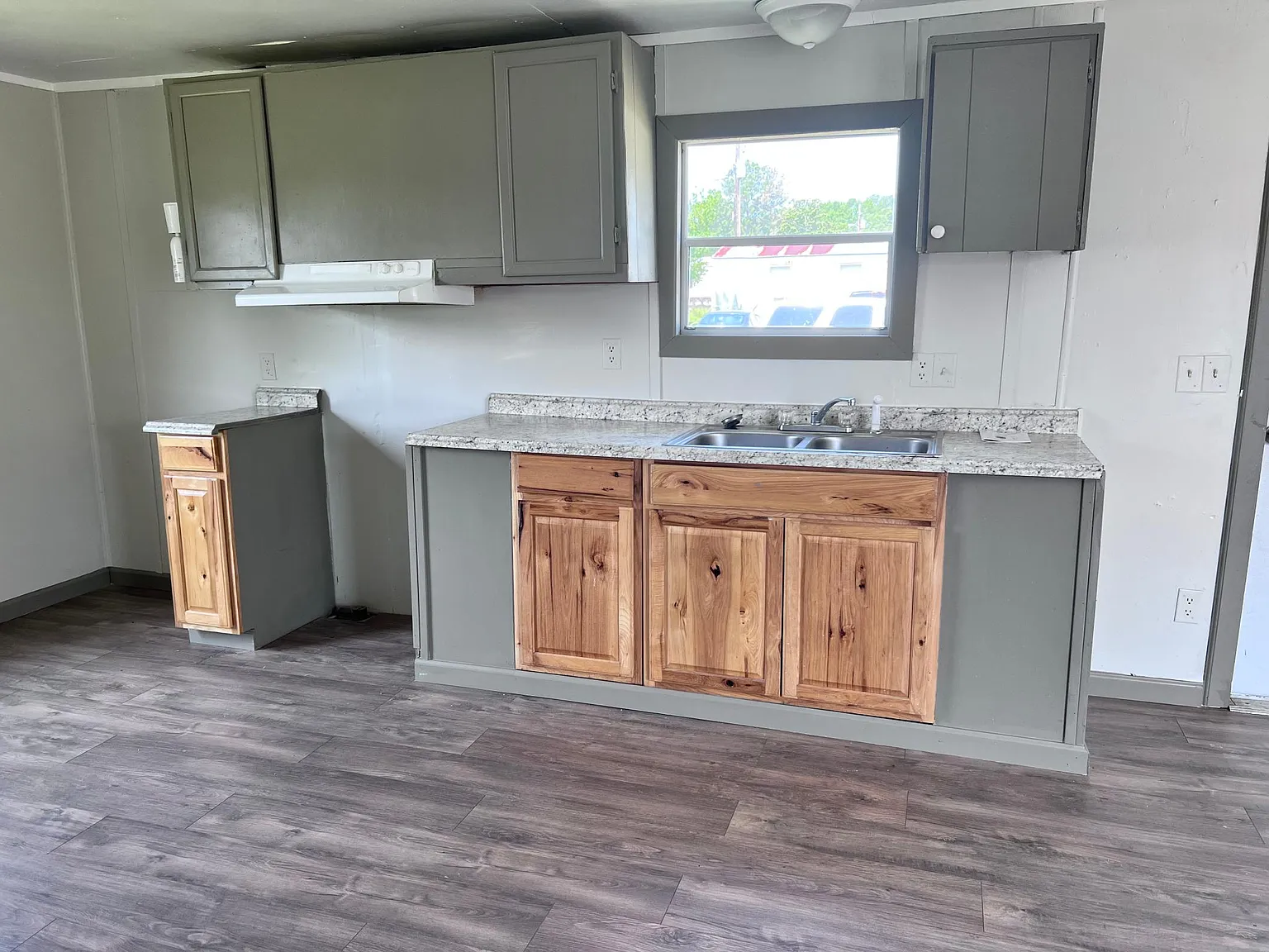 2 bed, 800 sqft, $795 — Photo 1