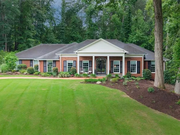 295 Riverhill Dr NW, Atlanta, GA 30328