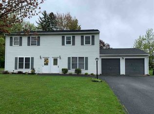 4 Birch Glen Dr, Waterford, NY 12188